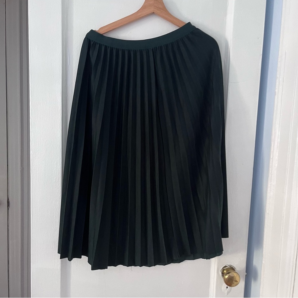 SHEIN pleated midi green skirt